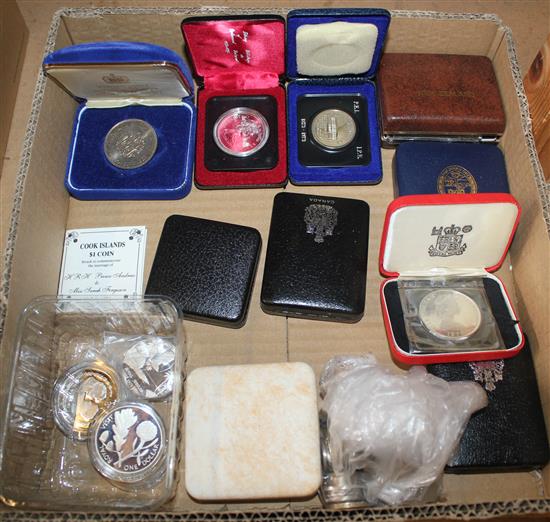 Quantity of proof & loose coins